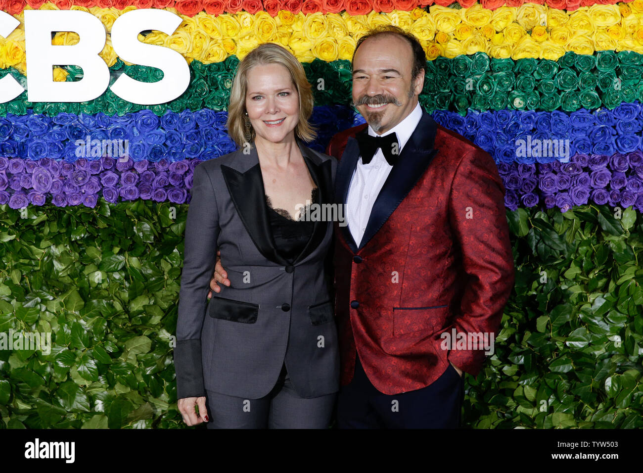 Rebecca luker und danny burstein Fotos und Bildmaterial in hoher