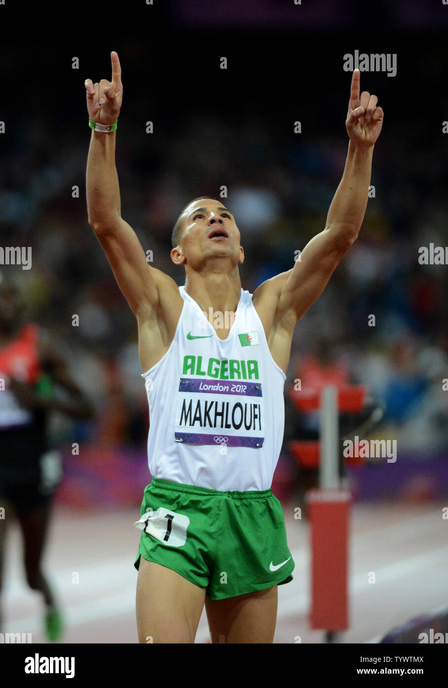 Taoufik Makhloufi von Algerien feiern Gold gewinnen in der Männer 1500 M bei den Olympischen Spielen 2012 in London am 7. August 2012 in London. UPI/Terry Schmitt Stockfoto