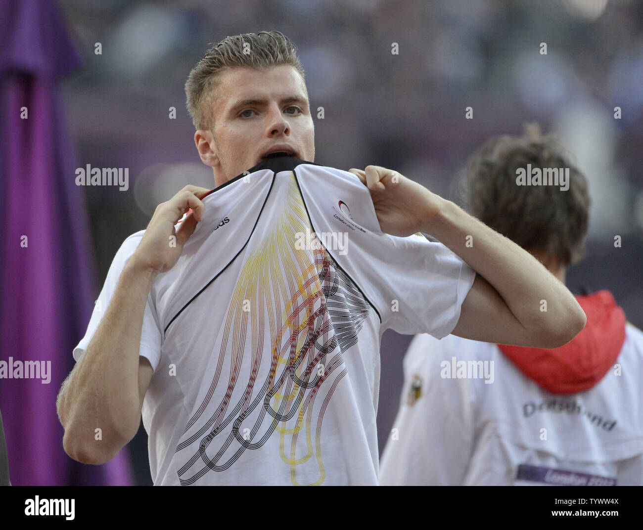 Rico Freimuth Deutschland konkurriert im Hochsprung der Männer Zehnkampf bei den Olympischen Sommerspielen 2012 in London am 8. August in Stratford, London 2012. UPI/Brian Kersey Stockfoto