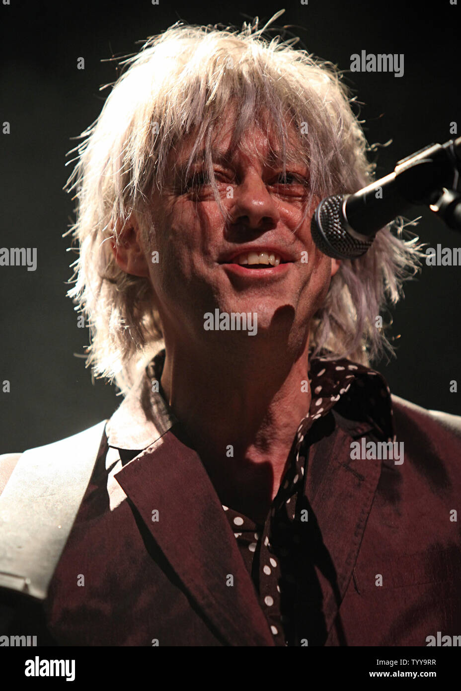 Bob Geldof führt im Konzert im Cafe de la Danse in Paris am 6. Mai 2011. UPI/David Silpa Stockfoto