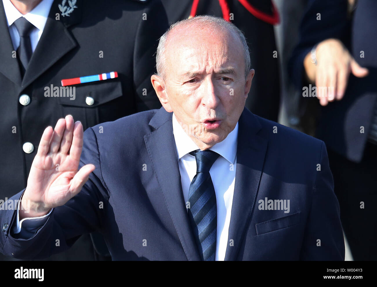 Der französische Innenminister Gerard Collomb nimmt an den jährlichen Tag der Bastille Militärparade auf der Avenue des Champs-Elysees in Paris am 14. Juli 2018. Foto von David Silpa/UPI Stockfoto