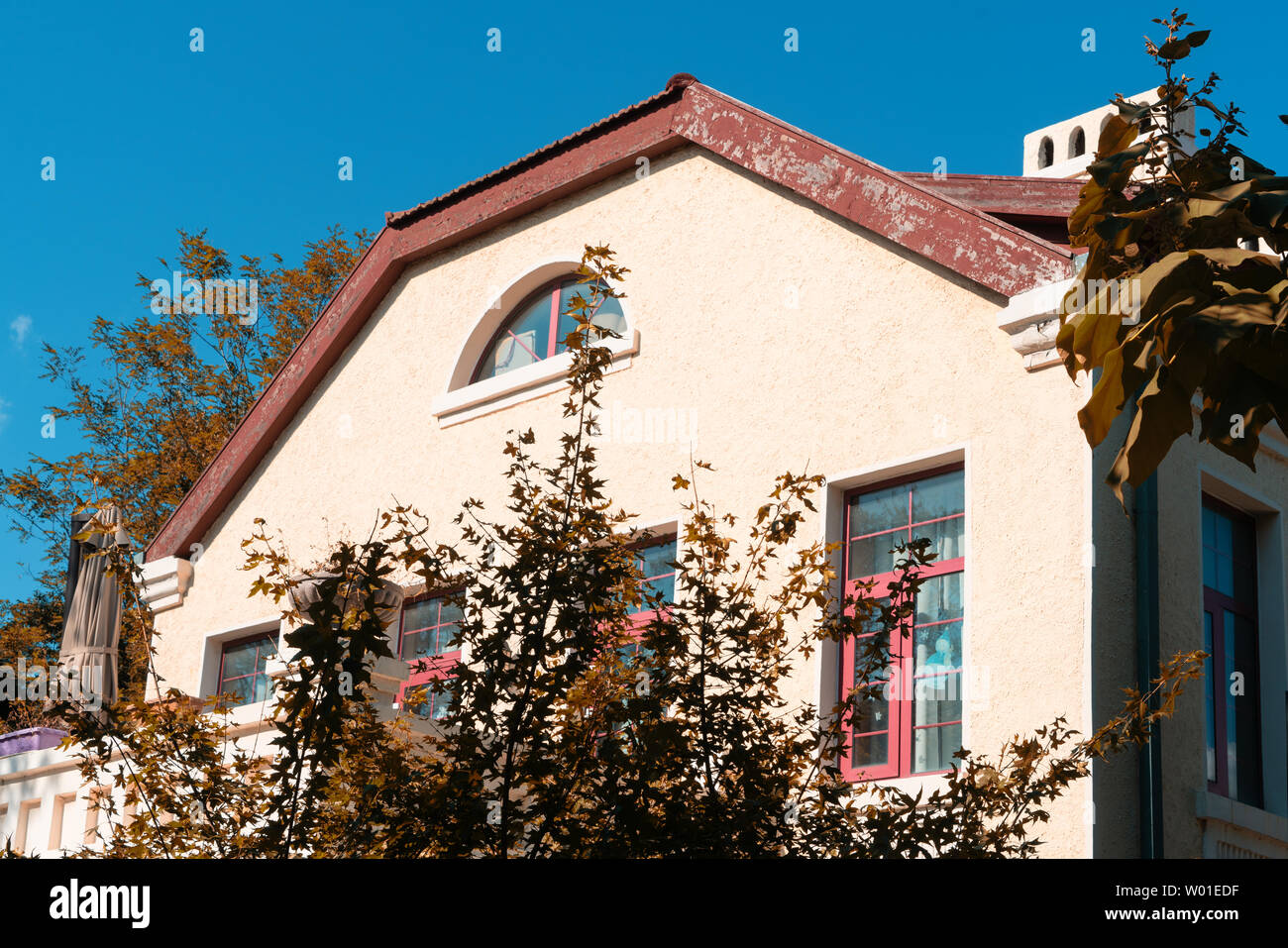 Herbstlandschaft der Ba Daiguan, Qingdao, Provinz Shandong Stockfoto