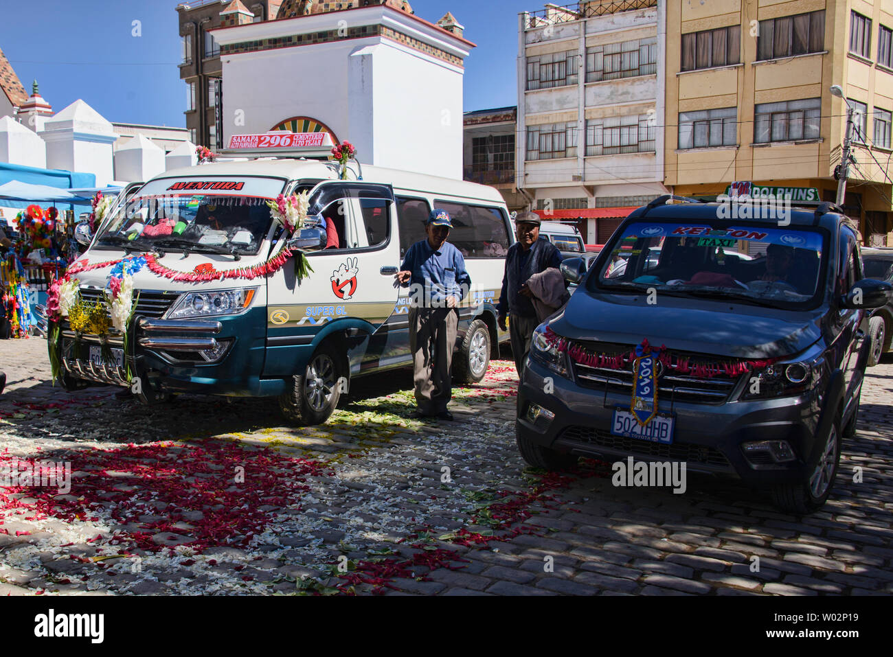 Automobil Segen, ein einzigartiges Ritual an der Basílica de Nuestra Señora in Copacabana, Bolivien Stockfoto