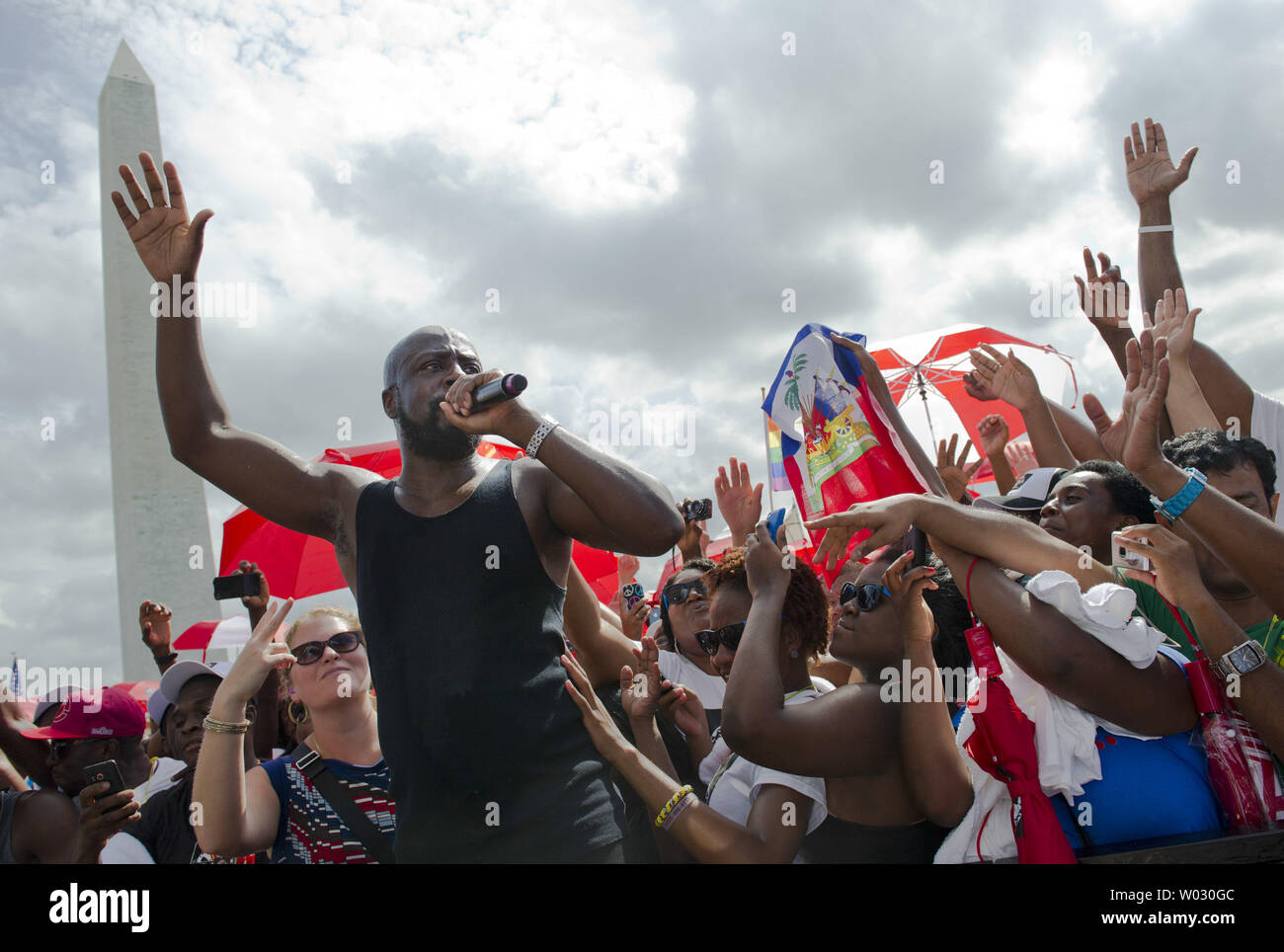 Wyclef Jean führt auf dem Halten das Versprechen auf HIV/AIDS Rallye feiert die Eröffnung der Internationalen AIDS-Konferenz auf der National Mall am 22 Juli, 2012 in Washington, D.C. UPI/Kevin Dietsch Stockfoto