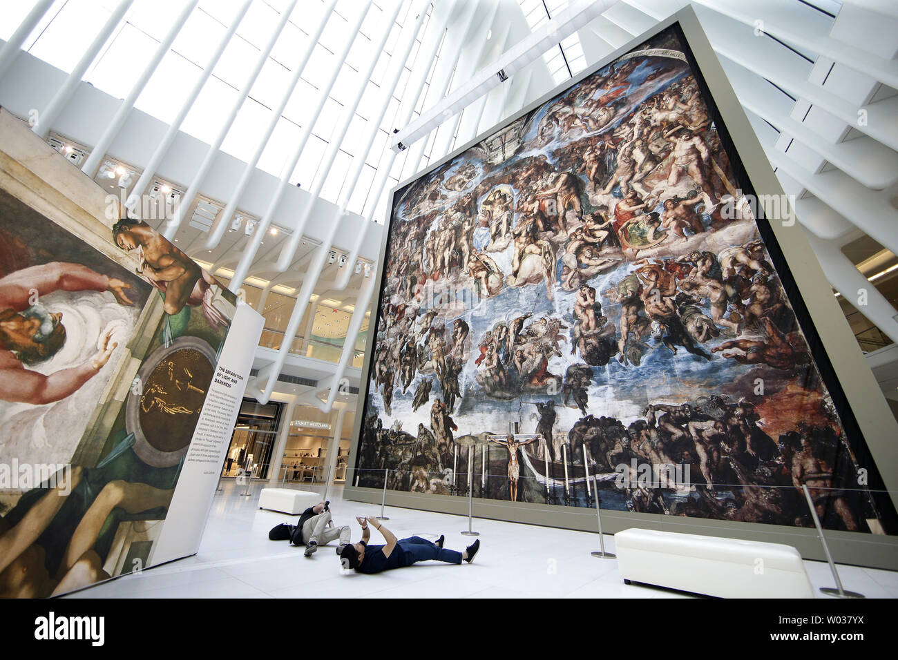 Up Close Michelangelos Sistine Chapel Stockfotos Up Close
