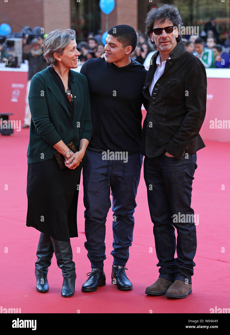 Joel coen and pedro mcdormand coen Fotos und Bildmaterial in hoher