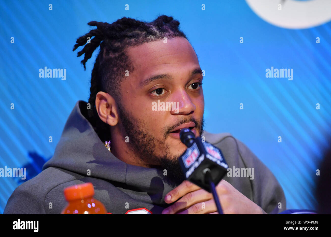 New England Patriots Patrick Chung spricht mit den Medien, als er in der Super Bowl öffnung Nacht am State Farm Arena kommt am 28 Januar, 2019 in Atlanta. Die Los Angeles Rams wird die New England Patriots im Super Bowl LIII am Sonntag, 3. Februar spielen. Foto von Kevin Dietsch/UPI Stockfoto