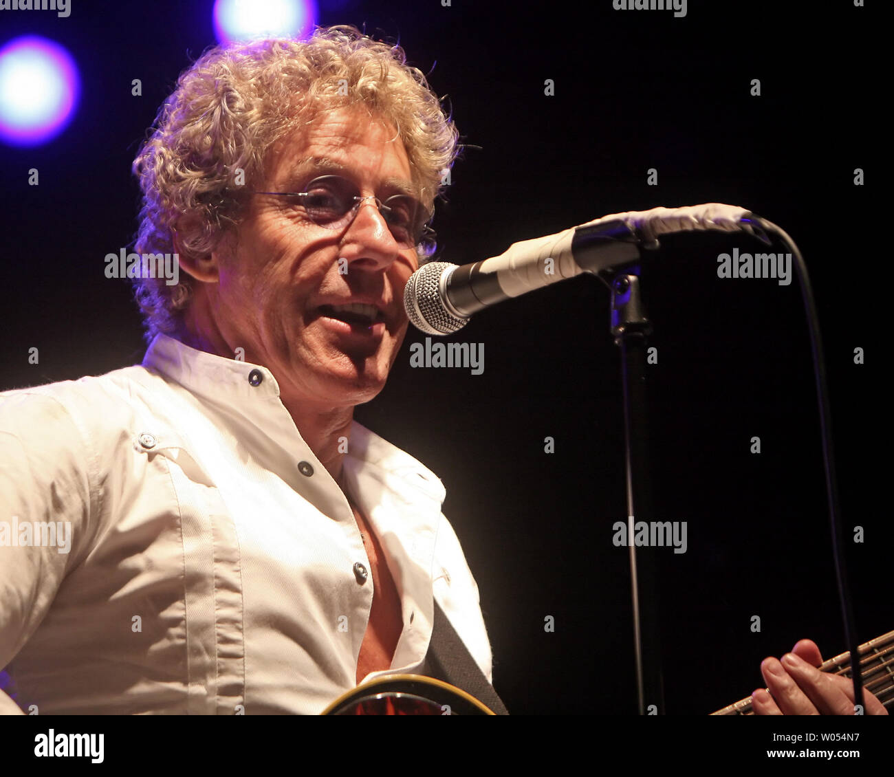 Roger Daltrey, Frontmann der legendären britischen Rockgruppe The Who, führt als Teil der Konzertsaison 2009 im Humphrey's by the Bay in San Diego. Die daltrey Leistung ist Teil seines aktuellen' verwenden, Verliert Er Oder Sie "solo Tour. UPI/Roger Williams Stockfoto