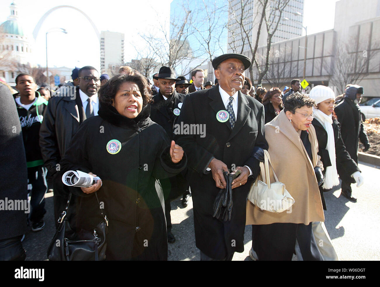 Die Teilnehmer Gesang, wie sie die jährlichen Martin Luther King Jr. Day März in der Innenstadt von St. Louis am 21. Januar 2008 beginnen. (UPI Foto/Rechnung Greenblatt) Stockfoto