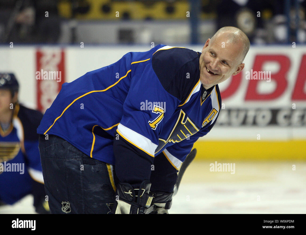 St. Louis Blues Keith Tkachuk lächelt während der Praxis vor einem