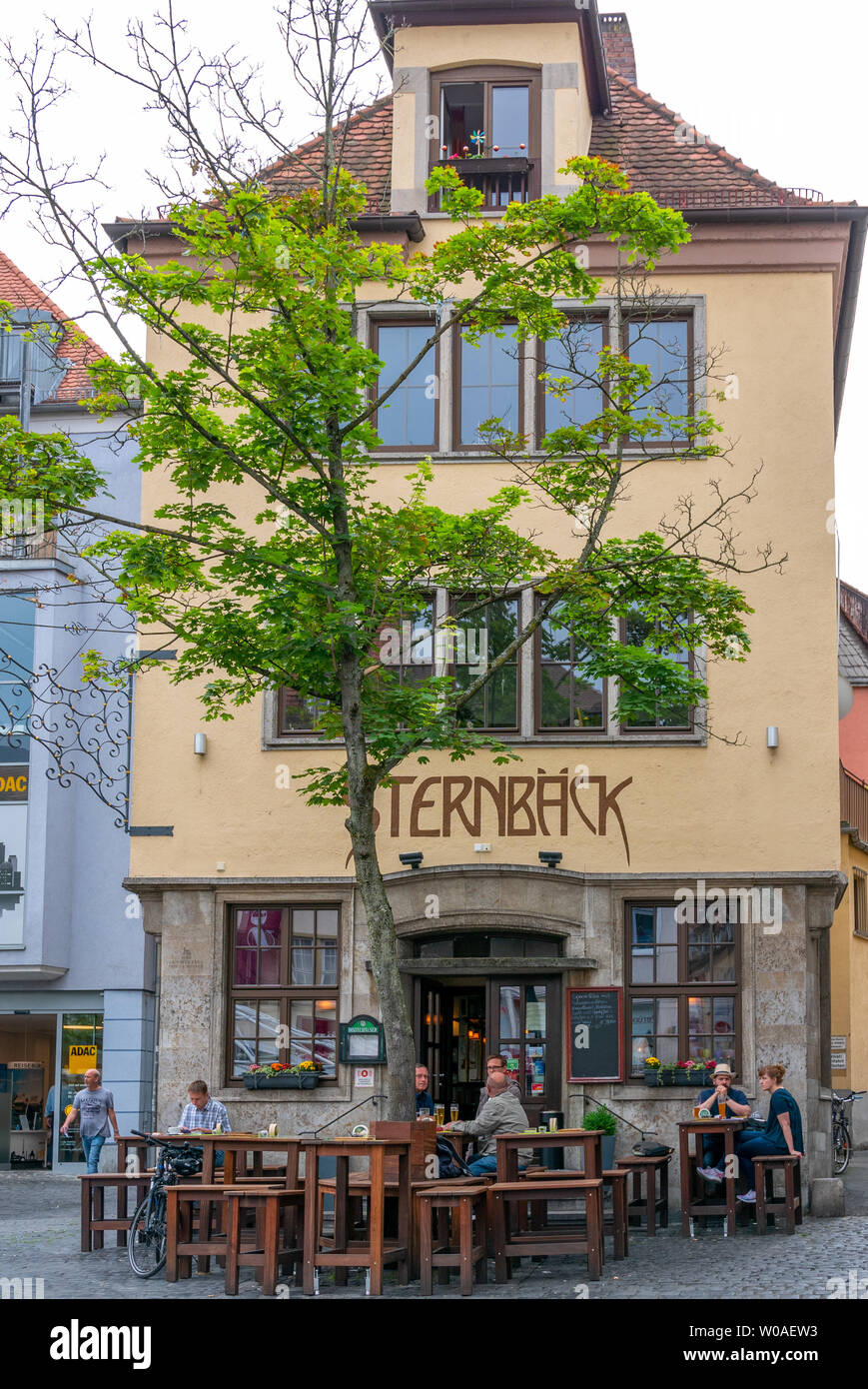 Würzburg, Deutschland - Juni 12, 2019: Der "ternbäck" hat eine lange Tradition und ist auf halbem Weg zwischen der Kathedrale und die Alte Mainbrücke, an Sternplat Stockfoto