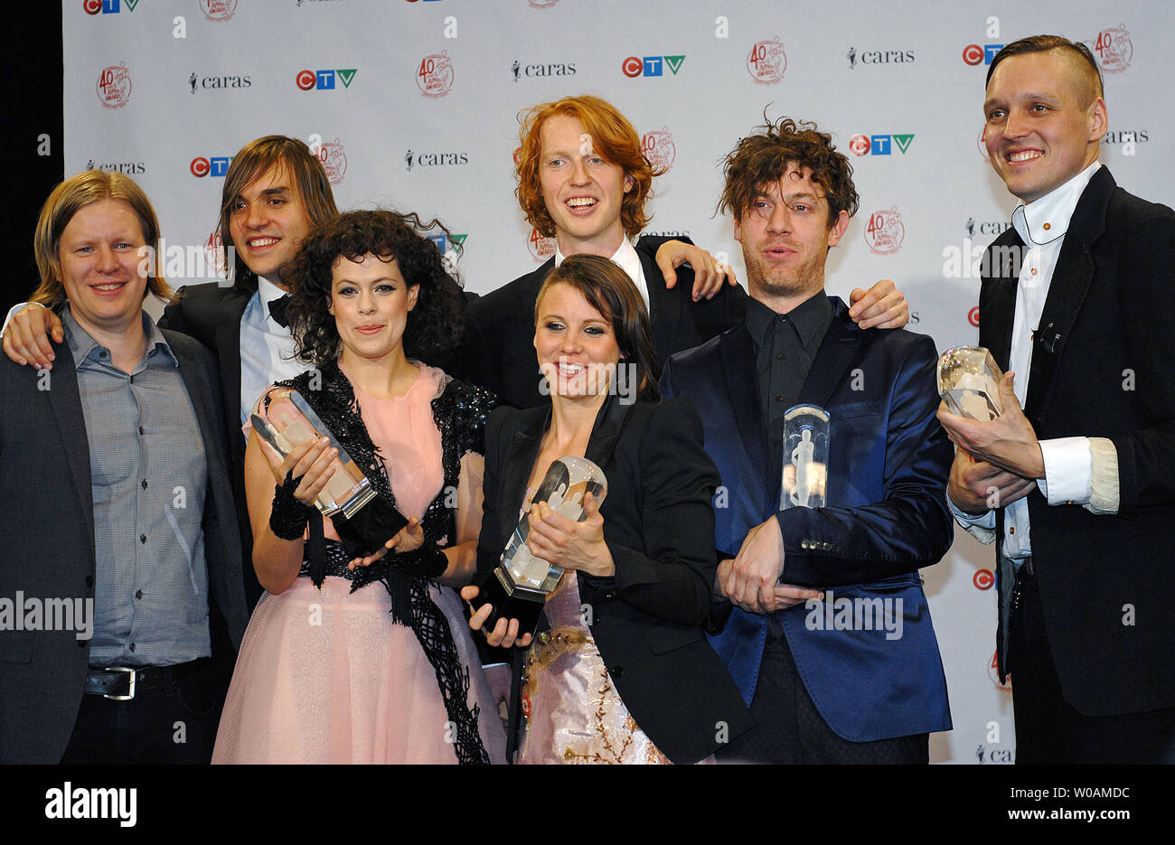 Arcade Fire gewinnt die Gruppe, Album, Alternative Album und Songwriter des Jahres Auszeichnungen während der 2011 Juno Awards im Air Canada Centre in Toronto, Kanada, am 27. März 2011. UPI/Christine Kauen Stockfoto