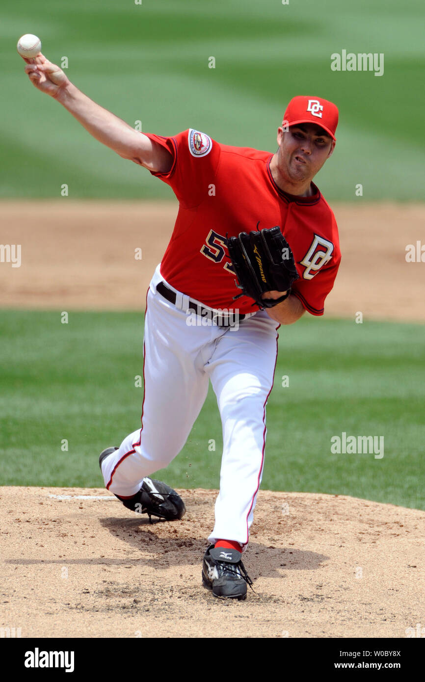 Washington Nationals Krug Jason Bergmann (57) Plätze im 2. Inning gegen die Baltimore Orioles am 29. Juni 2008 an den Angehörigen Park in Washington. (UPI Foto/Mark Goldman) Stockfoto