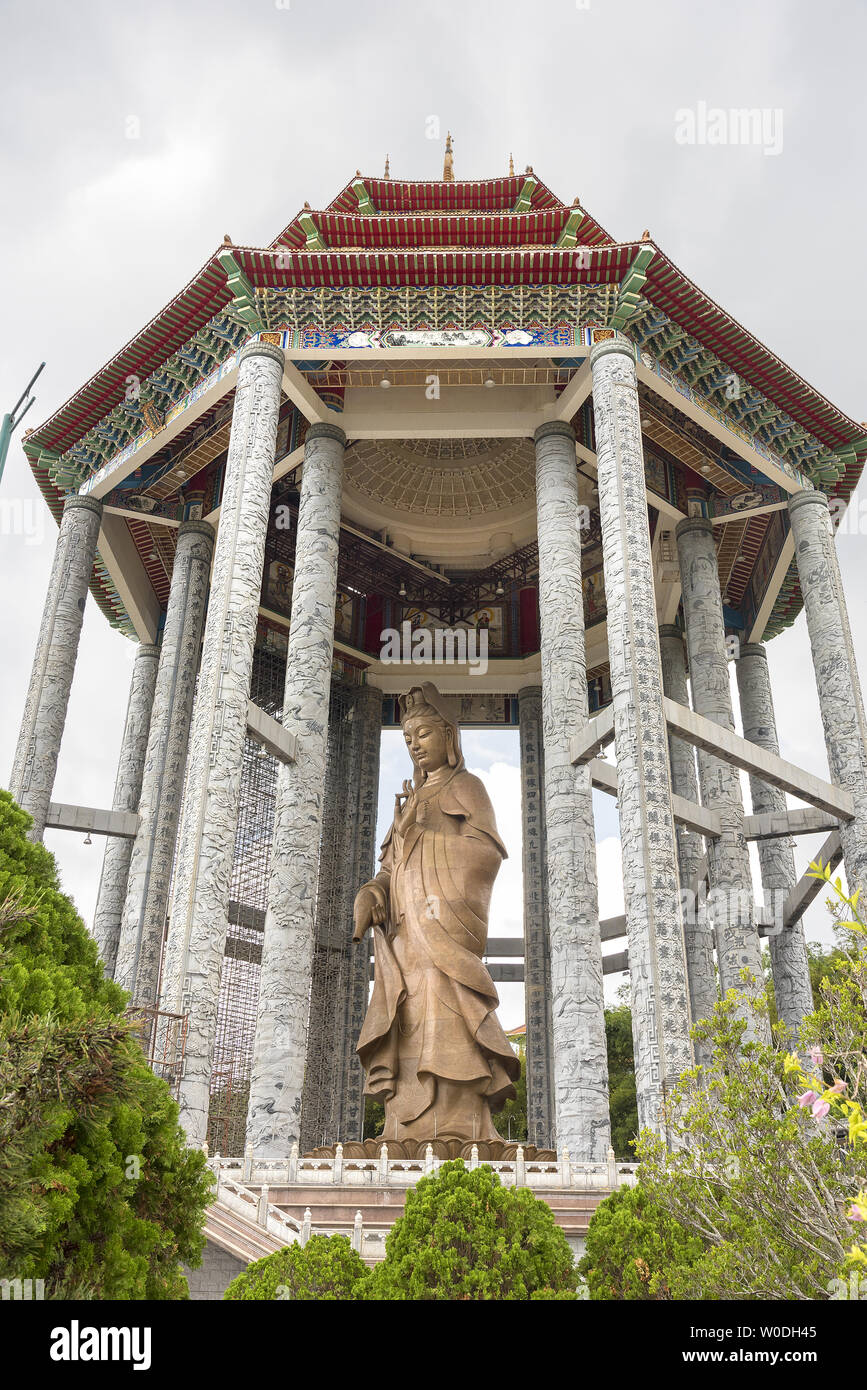 Die Statue der Kuan Yin an der Kek Lok Si Tempel Tempel der Höchsten Glückseligkeit" Ein buddhistischer Tempel in Air Itam in Penang gelegen Stockfoto