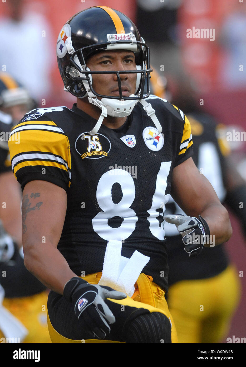 Pittsburgh Steelers 'wide receiver Hines Ward Aufwärmen vor der Steelers vor der Saison Spiel gegen die Washington Redskins an FedEx Field in Landover, Maryland am 18. August 2007. (UPI Foto/Kevin Dietsch) Stockfoto