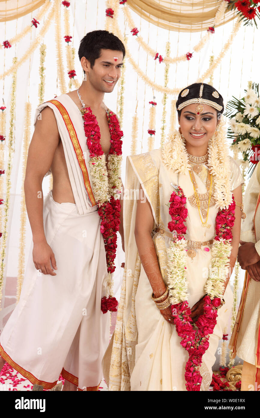 Indian Man In Traditional Wedding Stockfotos Und Bilder Kaufen Alamy