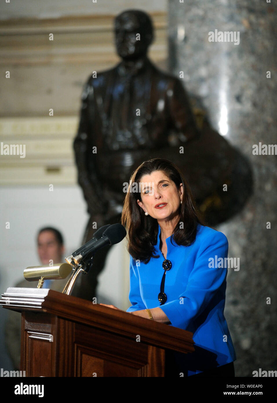 Luci Baines Johnson, die Tochter von Präsident Johnson, liefert Erläuterungen während eines Festaktes Lyndon B. Johnson's Geburtstag auf dem Capitol Hill in Washington am 21. Mai 2008 zu markieren. (UPI Foto/Kevin Dietsch) Stockfoto