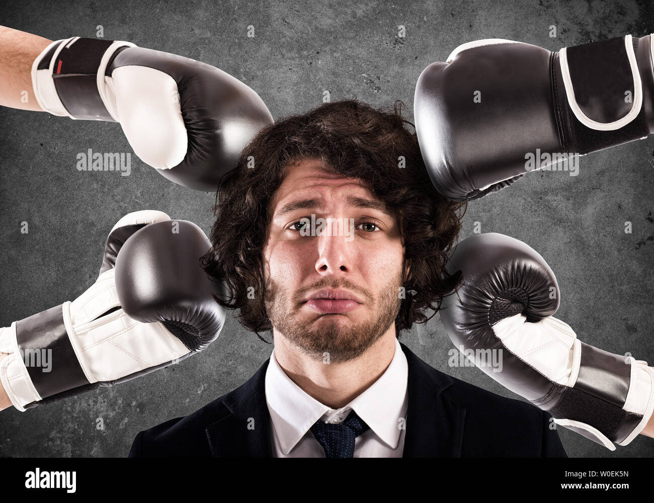 Gestanzte schuldig Geschäftsmann Stockfoto