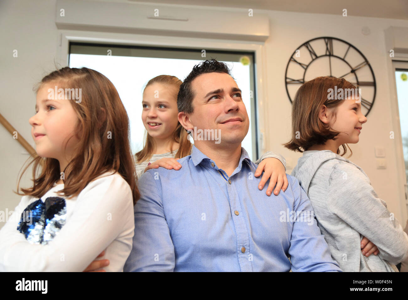Einzelnen Vater und seinen Kindern. Stockfoto
