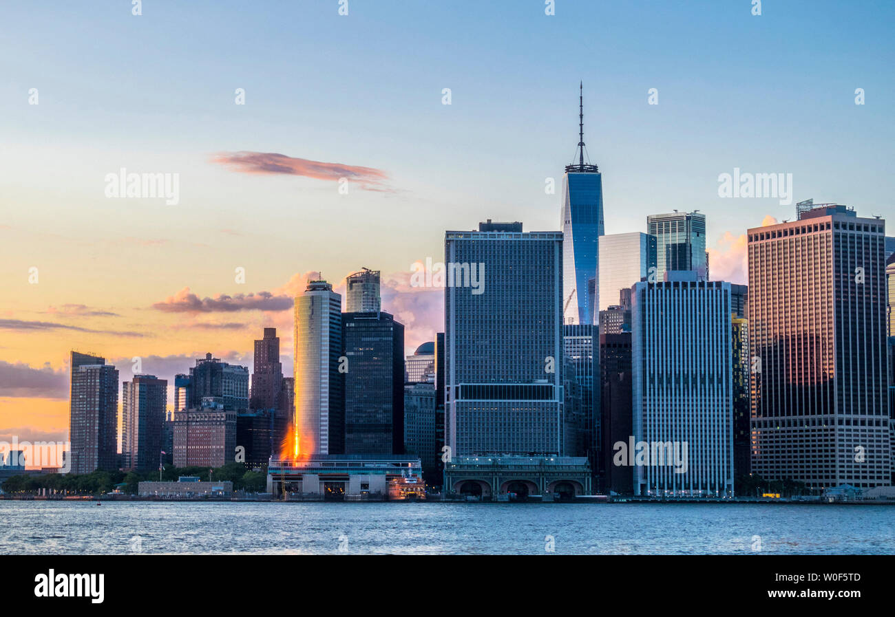 USA, New York, Manhattan, Blick auf die Skyline von Jersey City Stockfoto