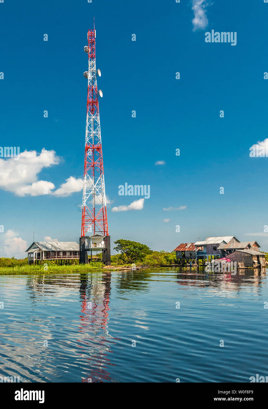 Asien, Cambogia, Tonté Sap See (UNESCO-Biosphärenreservat), schwimmenden Dorf und einer Antenne Stockfoto