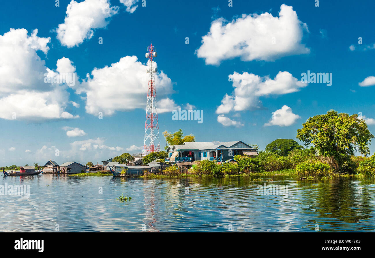 Asien, Cambogia, Tonté Sap See (UNESCO-Biosphärenreservat), schwimmenden Dorf und einer Antenne Stockfoto
