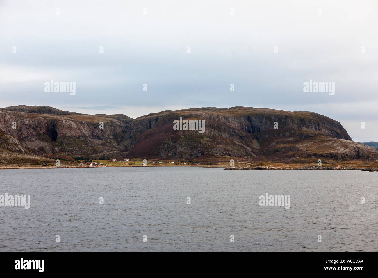 Das Dorf Harbak auf der Halbinsel Fosen, Trøndelag, Norwegen Stockfoto