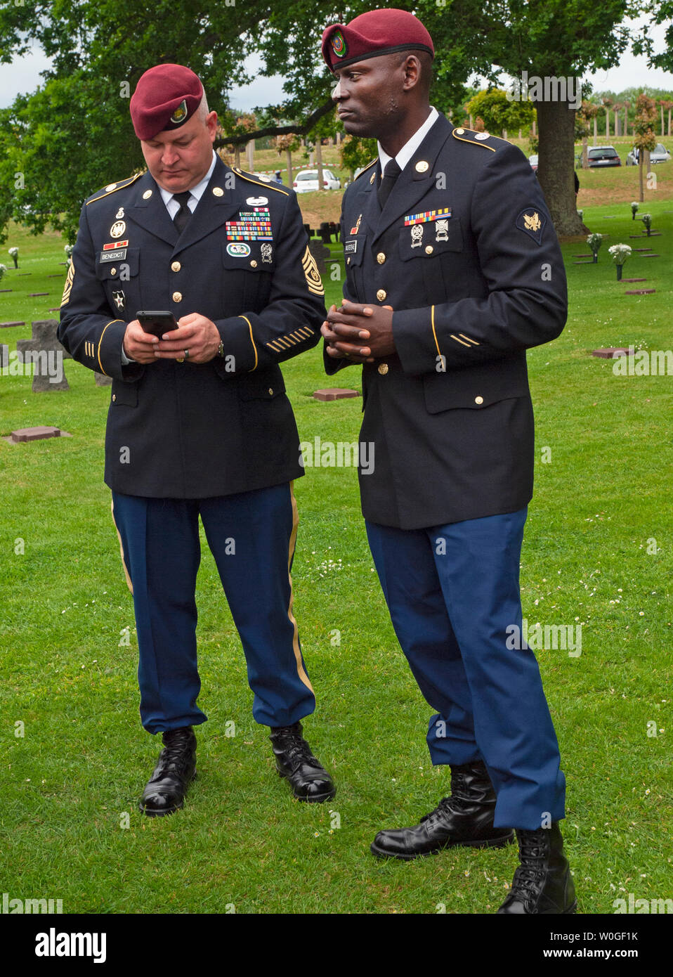 Ein Service der Erinnerung in La Cambe Deutscher Soldatenfriedhof in der Normandie Stockfoto