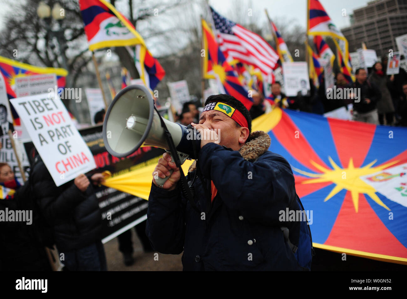 Tibet Anhänger Protest des Besuchs des chinesischen Vizepräsidenten Xi Jinping außerhalb des Weißen Hauses in Washington am 14. Februar 2012. UPI/Kevin Dietsch Stockfoto