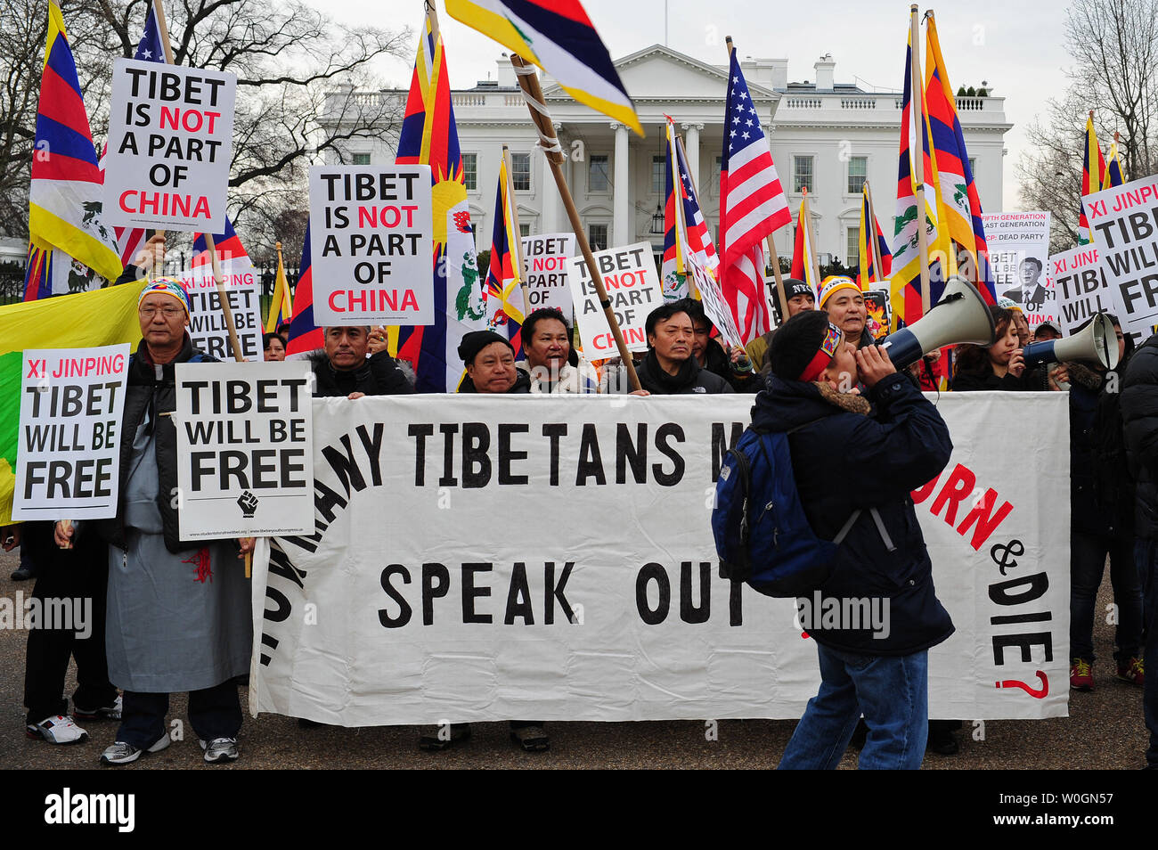 Tibet Anhänger Protest des Besuchs des chinesischen Vizepräsidenten Xi Jinping außerhalb des Weißen Hauses in Washington am 14. Februar 2012. UPI/Kevin Dietsch Stockfoto