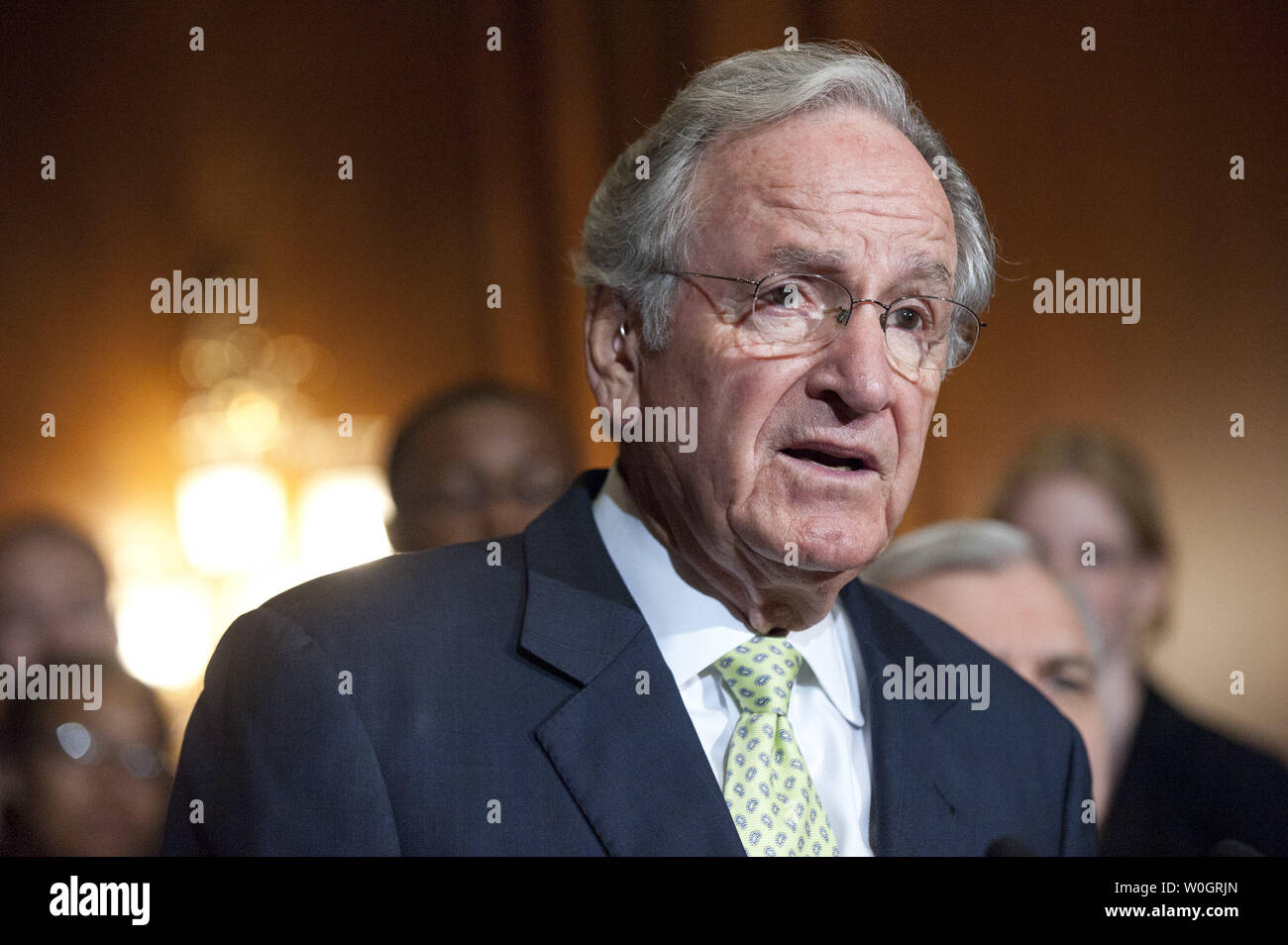 Senator Tom Harkin (D-IA) spricht auf den Studenten laden Bill auf dem Capitol Hill in Washington am 8. Mai 2012. UPI/Kevin Dietsch Stockfoto