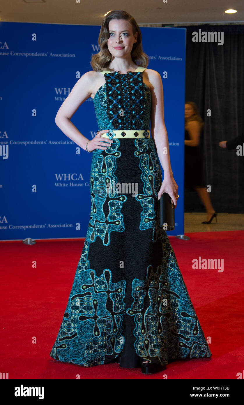Gillian Jacobs Posen auf dem roten Teppich bei der jährlichen White House Correspondent Association Gala im Washington Hilton in Washington, DC, 25. April 2015. Foto von Molly Riley/UPI Stockfoto