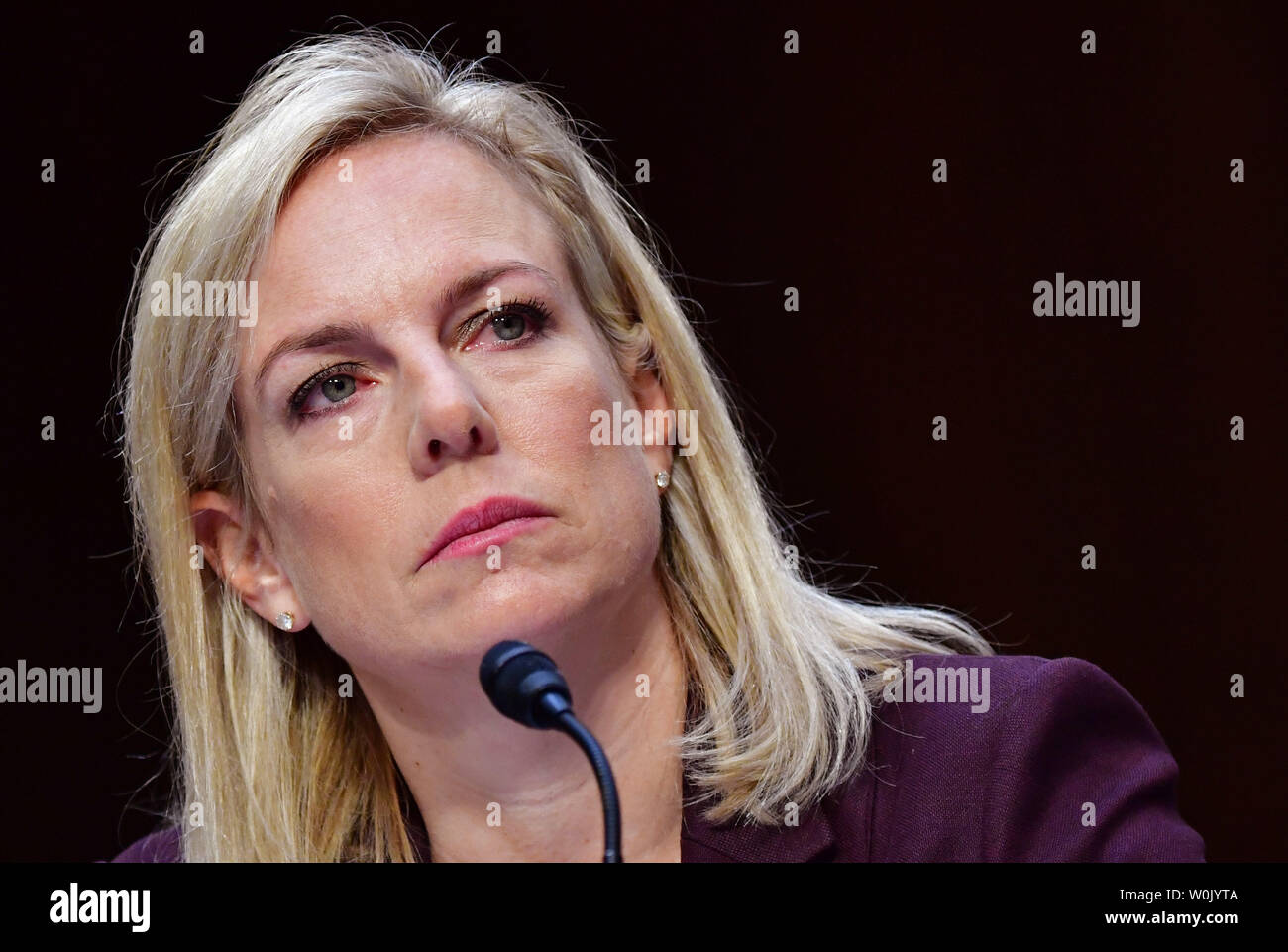 Staatssekretär für Heimatschutz Kirstjen. Nielsen bezeugt während eines Senats Anhörung zur Wahl Sicherheit auf dem Capitol Hill in Washington, D.C. am 21. März 2018. Foto von Kevin Dietsch/UPI Stockfoto