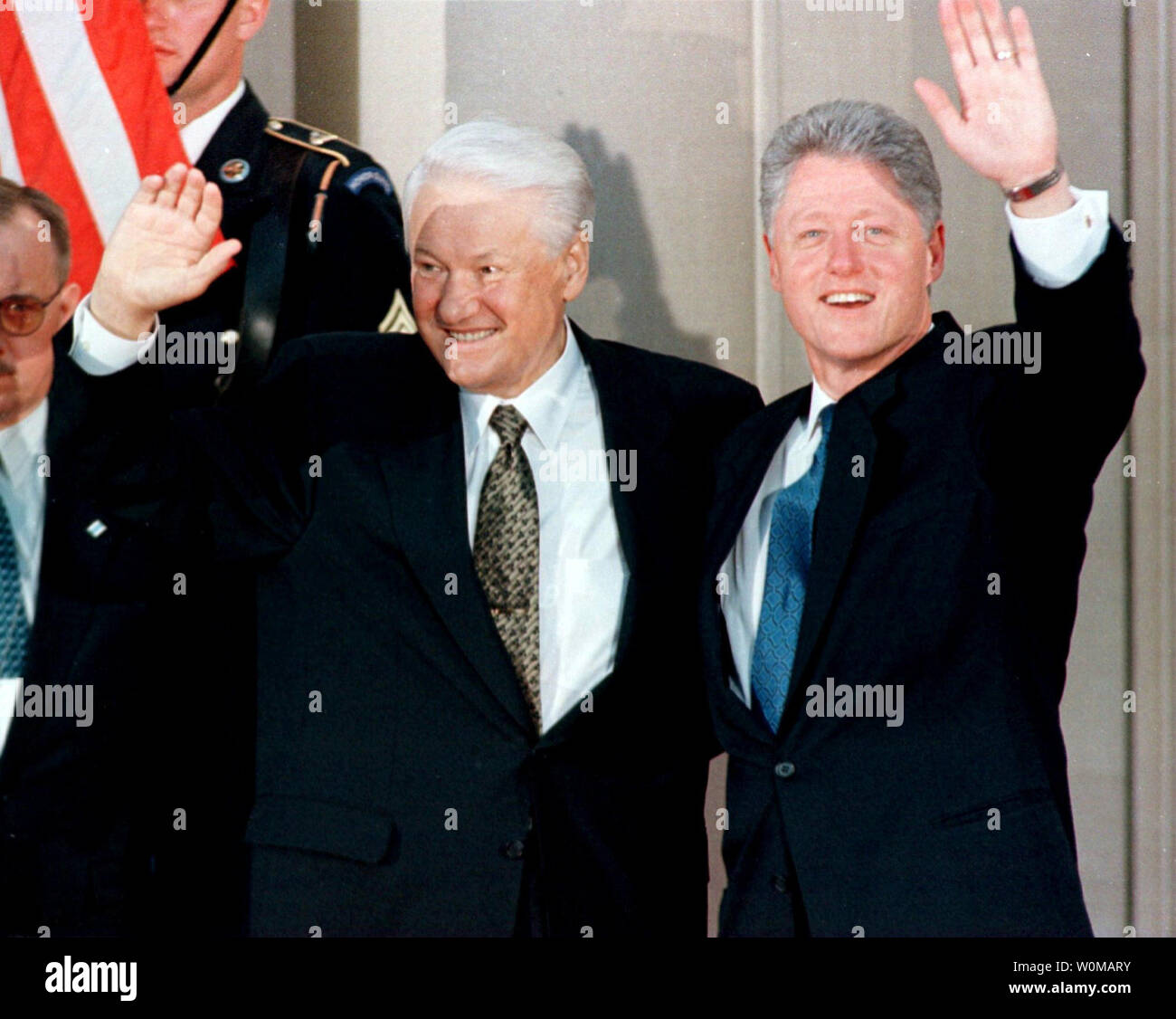 Der ehemalige russische Präsident Boris Jelzin, in diesem 2000 Datei foto gezeigt, starb im Alter von 76 Jahren am 23. April 2007 in Moskau. Jelzin drückte Russland zu Demokratie und Marktwirtschaft nach helfen in der Zusammenbruch der Sowjetunion kommunistischen Staat im Jahre 1991. In diesem Juni 21, 1997, Foto, Jelzin wird hier gezeigt, Treffen mit US-Präsident Bill Clinton in Denver, Colorado. (UPI Foto/Jim Ruymen/Dateien) Stockfoto