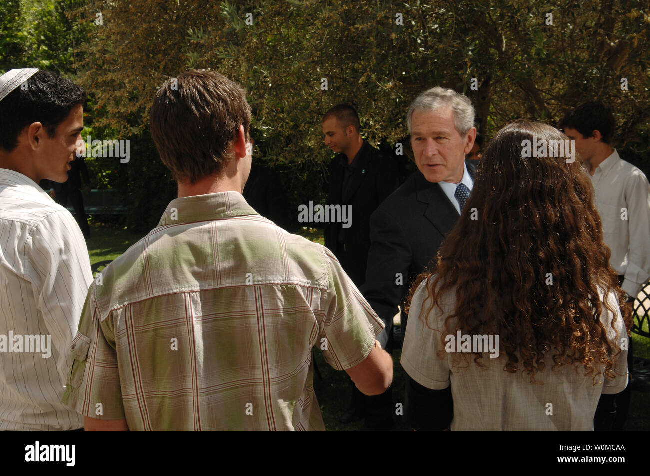 Us-Präsident George W. Bush besucht die Bible Lands Museum in Jerusalem am 16. Mai 2008. (UPI Foto/Amos Ben Gerschom/israelische Regierung Pressestelle) Stockfoto