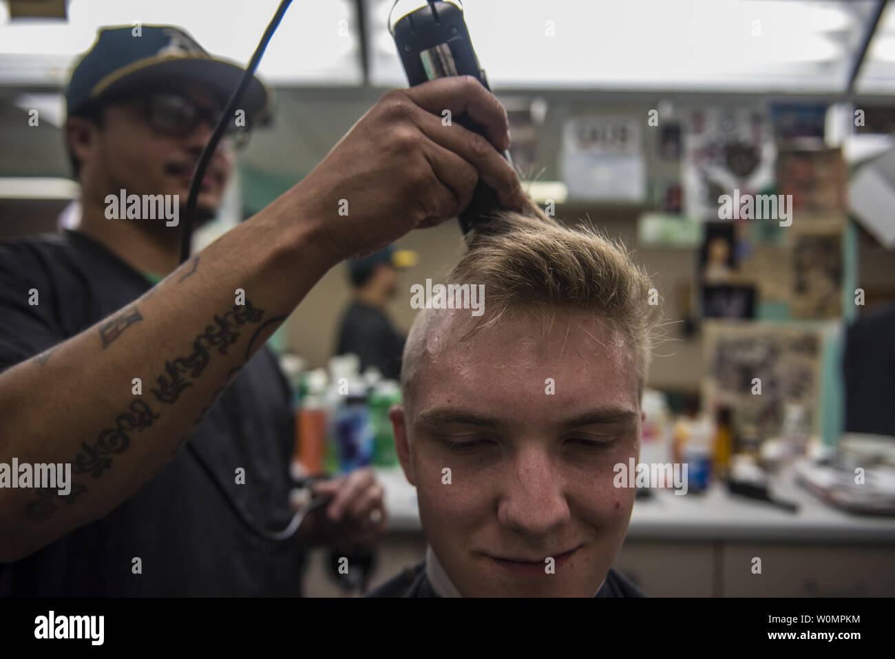 Military Haircut Stockfotos Military Haircut Bilder Alamy