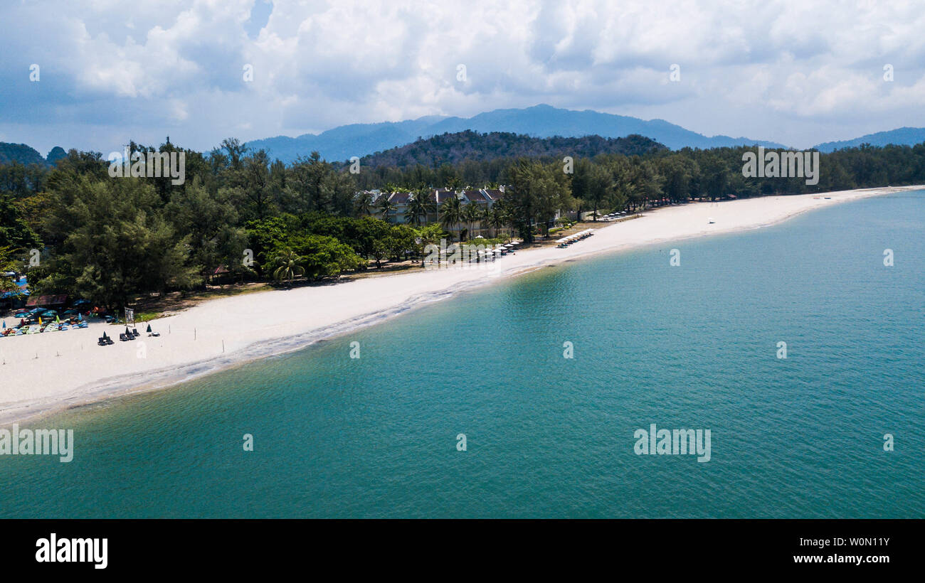 Drone Ansicht Tanjung Rhu Strand im Sommer, Malaysia, Asien Stockfoto