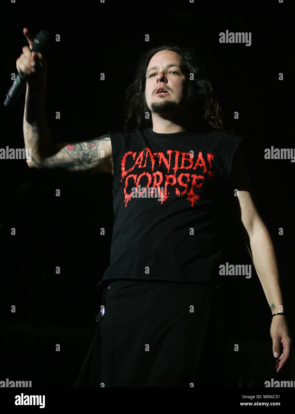 Jonathan Davis mit Korn führt im Konzert während der Family Values Tour an die fundierte Beratung Amphitheater in West Palm Beach, Florida, am 14. August 2007. (UPI Foto/Michael Busch) Stockfoto Jonathan Davis mit Korn führt im Konzert während der Family Values Tour an die fundierte Beratung Amphitheater in West Palm Beach, Florida, am 14. August 2007. (UPI Foto/Michael Busch) Stockfoto