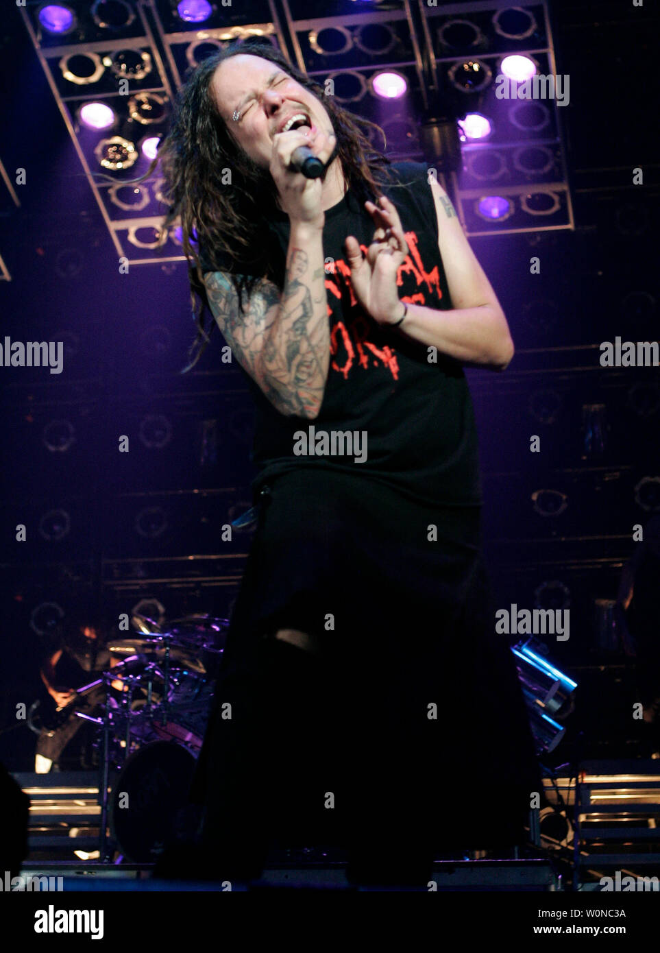 Jonathan Davis mit Korn führt im Konzert während der Family Values Tour an die fundierte Beratung Amphitheater in West Palm Beach, Florida, am 14. August 2007. (UPI Foto/Michael Busch) Stockfoto Jonathan Davis mit Korn führt im Konzert während der Family Values Tour an die fundierte Beratung Amphitheater in West Palm Beach, Florida, am 14. August 2007. (UPI Foto/Michael Busch) Stockfoto