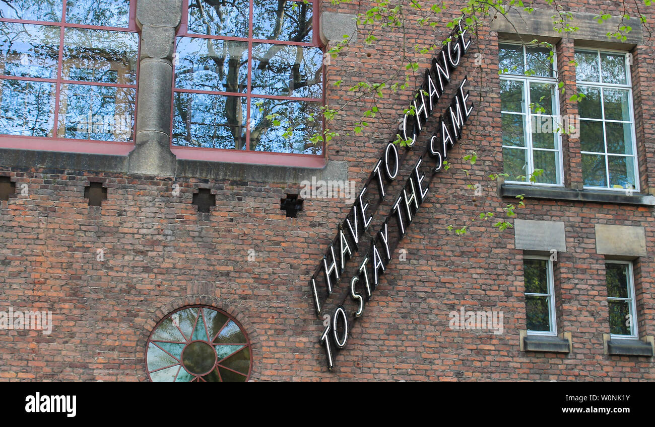 Schreiben in der Wand in Rotterdam Stockfoto