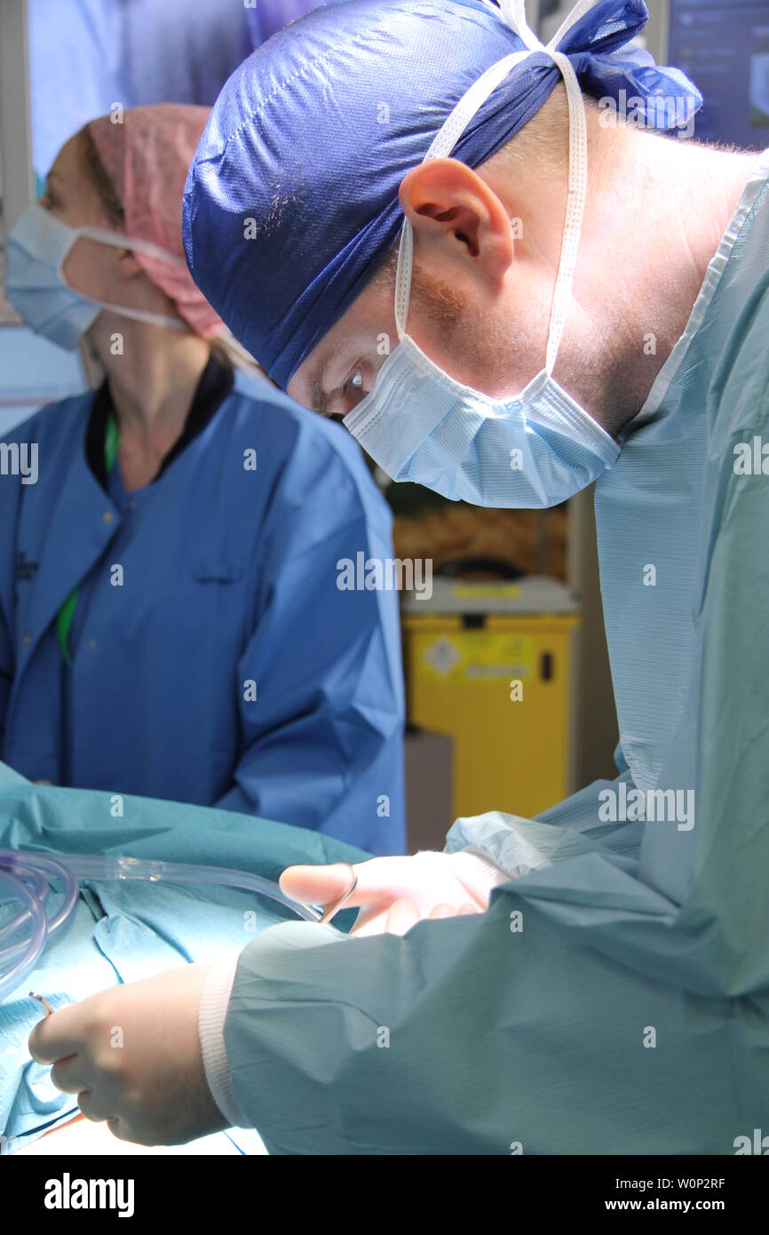 Ärzte und Krankenschwestern Chirurgie Vorformen Stockfoto