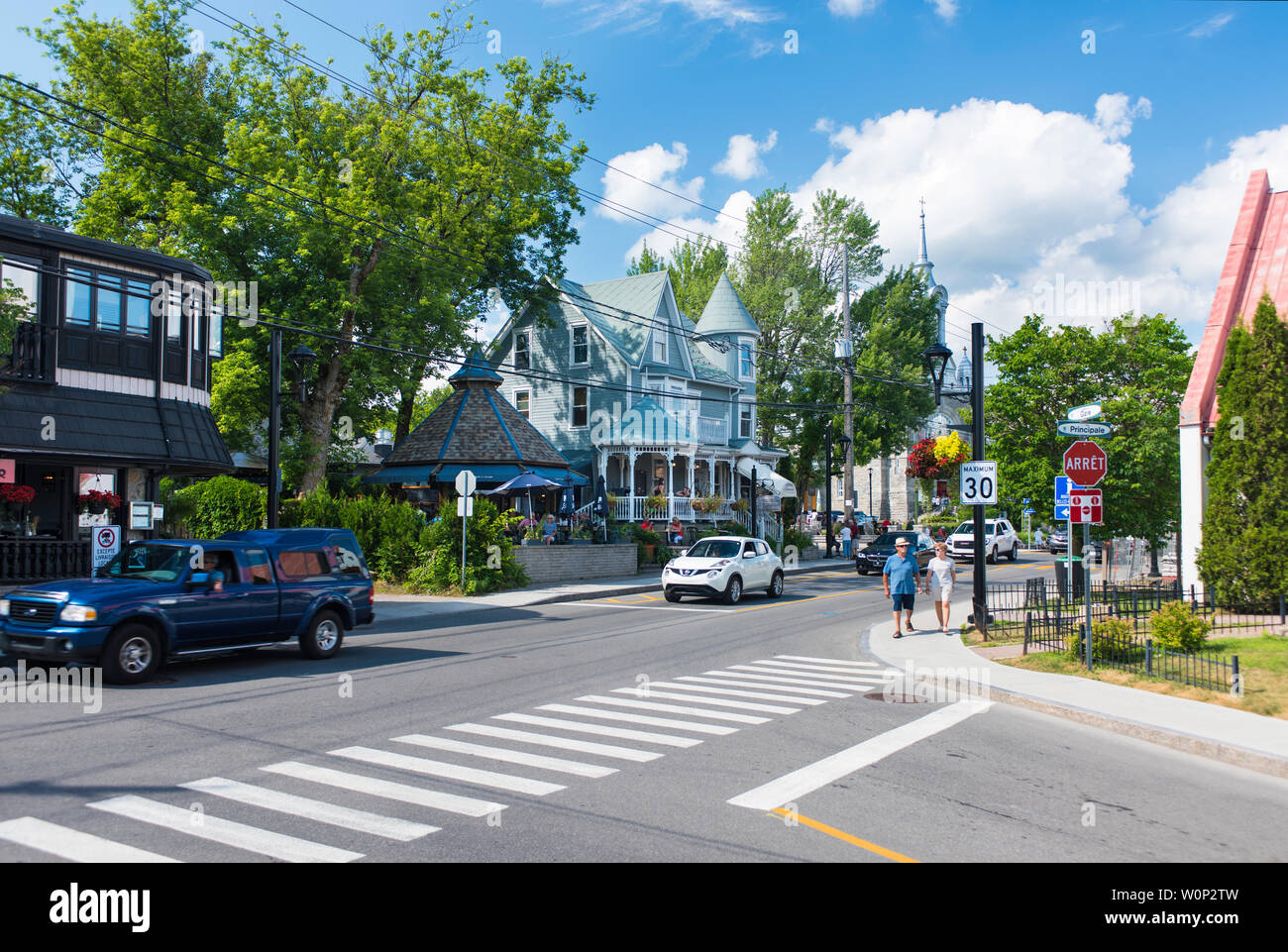 Der Schnittpunkt der Gare und Pricipale in Saint-Sauveur-des-Monts in Québec, Kanada Stockfoto