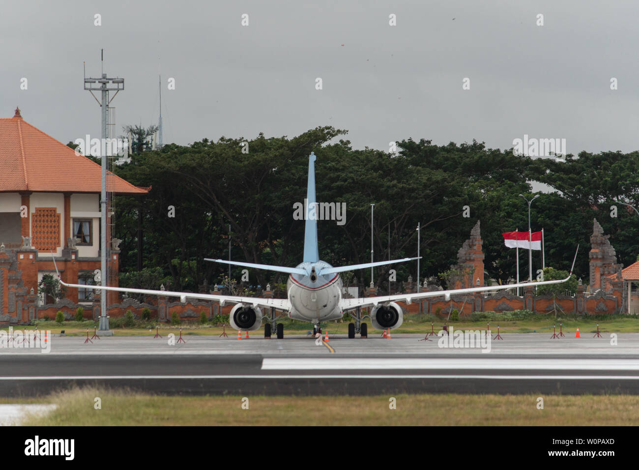 DENPASAR, BALI/INDONESIEN, 08 2019. JUNI: Eine indonesische Luftwaffe für den Präsidenten der republik Indonesien wurde auf dem Flughafen Ngurah Rai gelandet Stockfoto