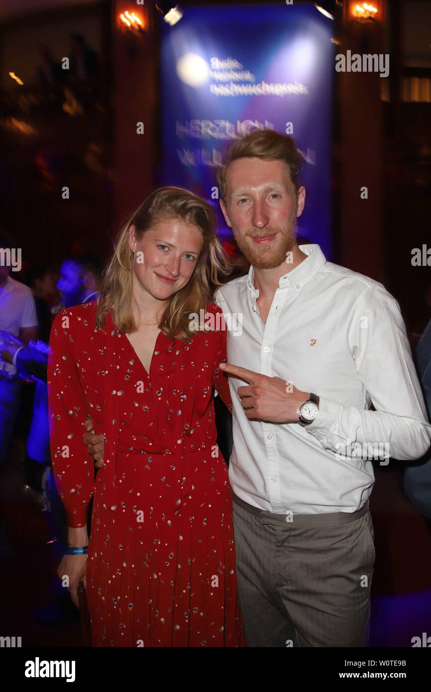 Louis Klamroth mit seiner Schwester Lola Klamroth (Die Kinder von Peter