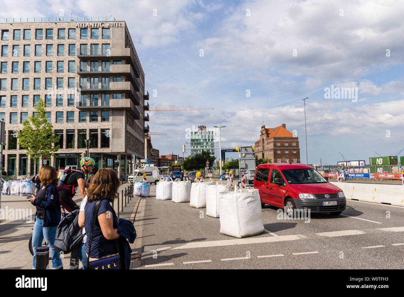 Kiel, Deutschland. 15 Juni, 2018. Anti-terror-measureson Soundcheck Freitag der Kieler Woche 2018 © Björn Deutschmann/Alamy leben Nachrichten Stockfoto