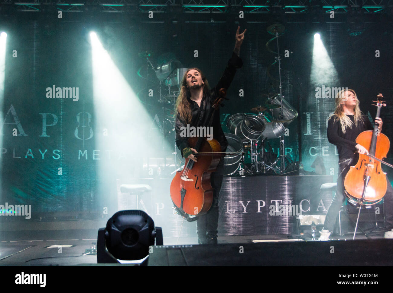 Kiel, Deutschland. 17 Juni, 2018. Die Band "Apocalyptica" ist in der Freilichtbühne Krusenkoppel während der Kieler Woche 2018 Stockfoto