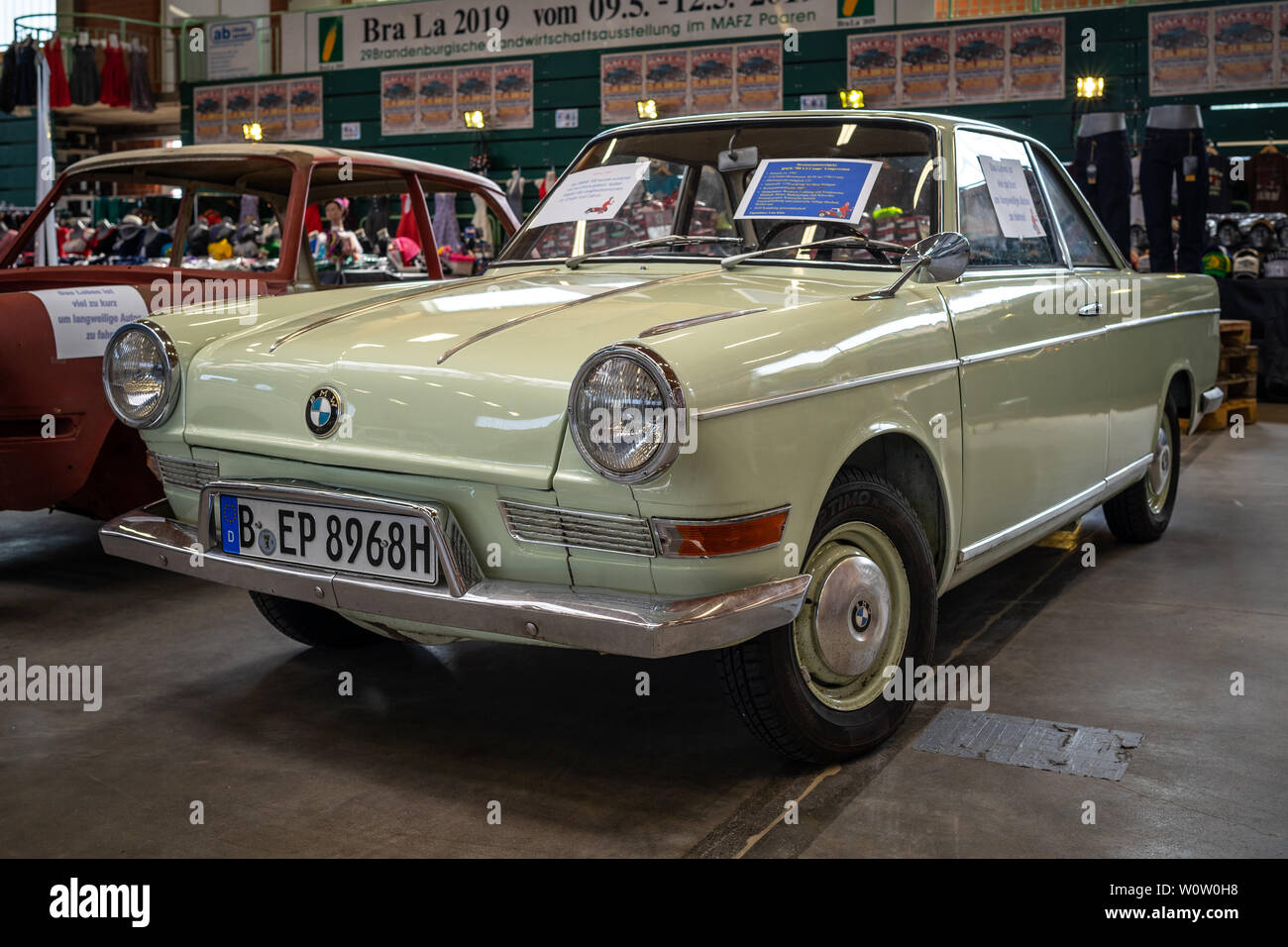PAAREN IM GLIEN, Deutschland - 19. MAI 2018: Kleine heckmotorwagen Auto BMW 700 LS Coupé, 1962. Oldtimer-show 2018 sterben. Stockfoto