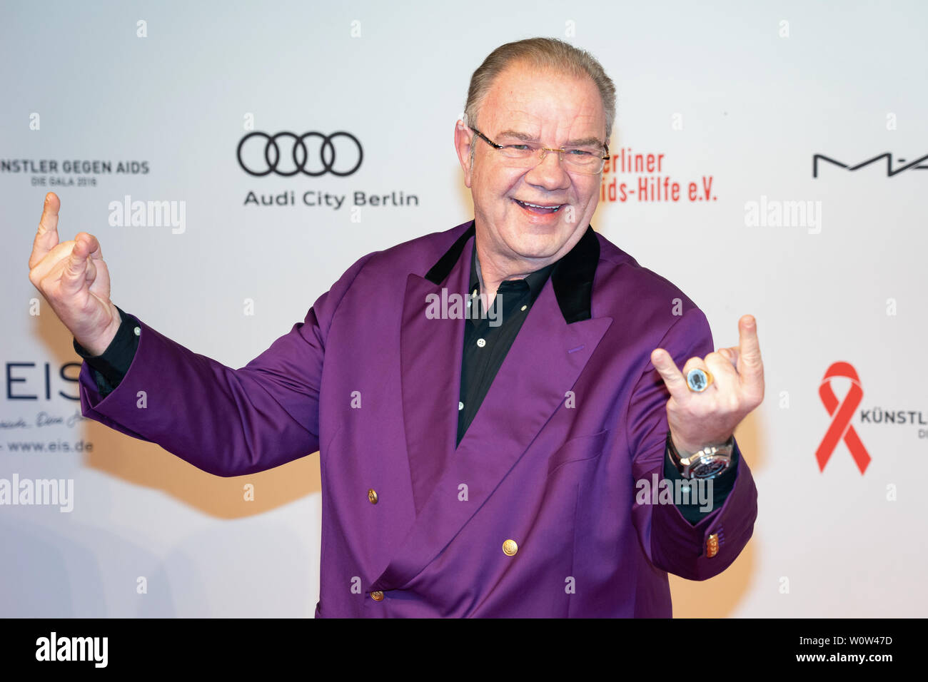 Karl-heinz Richard Fürst von sayn-wittgenstein Künstler gegen Aids Gala (Kuenstler gegen Aids Gala) auf der Bühne Theater des Westens am 19. November 2018 in Berlin, Deutschland. Stockfoto