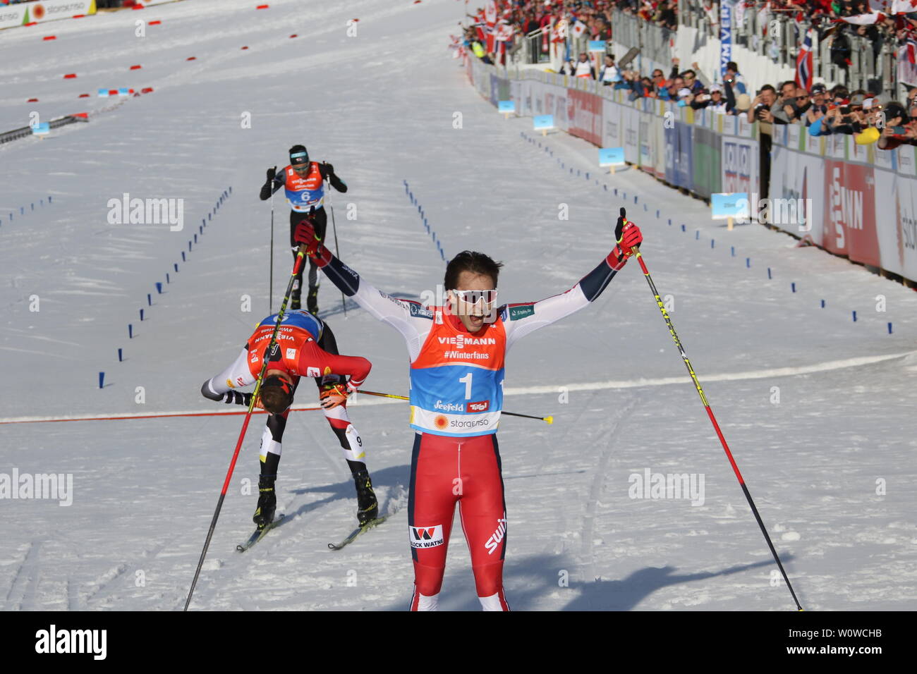 Jubelt über Gold: Jarl Magnus Riiber (gef.) / Dm Einzel Nordische Kombination, FIS Nordische Ski-WM 2019 in Seefeld Stockfoto