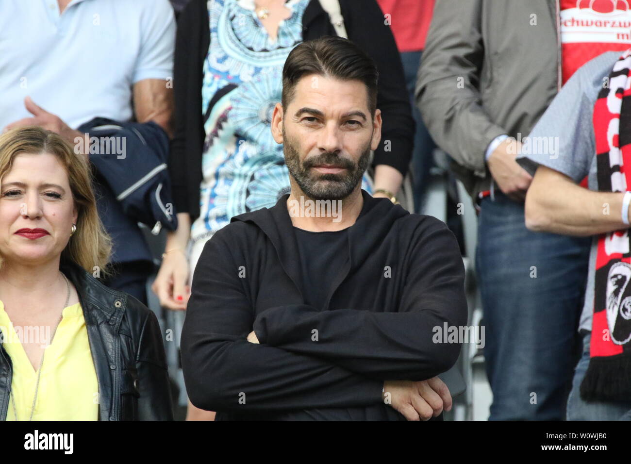 Martin Spanring, Ex-Profi des SC Freiburg auf der Tribüne beim Spiel der 1. BL: 18-19: 30. Sptg. - SC Freiburg gegen Borussia Dortmund DFL-Bestimmungen verbieten die Verwendung von Fotografien als BILDSEQUENZEN UND/ODER QUASI-VIDEO Foto: Joachim Hahne/johapress Stockfoto